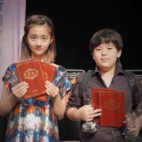 人气爆棚！精选装扮游戏盘点，解锁时尚潮流新玩法