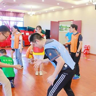 悠长假期必备!小鸡喂养攻略,轻松养出健康好鸡 悠长假期必备!小鸡喂养攻略,轻松养出健康好鸡