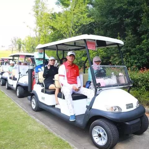 实况球会经理经典大师赛攻略：深度解析玩法技巧，助你称霸绿茵场