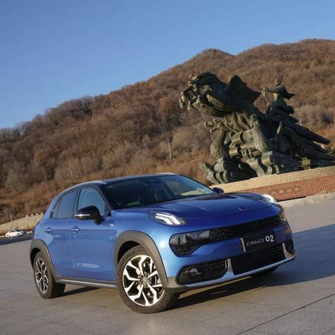 巅峰极速漂移技巧：轻松避墙秘籍大揭秘