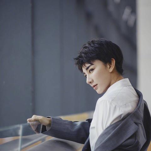 《凹凸世界》解密攻略：1-15关通关秘籍大揭秘，轻松解锁隐藏关卡技巧！