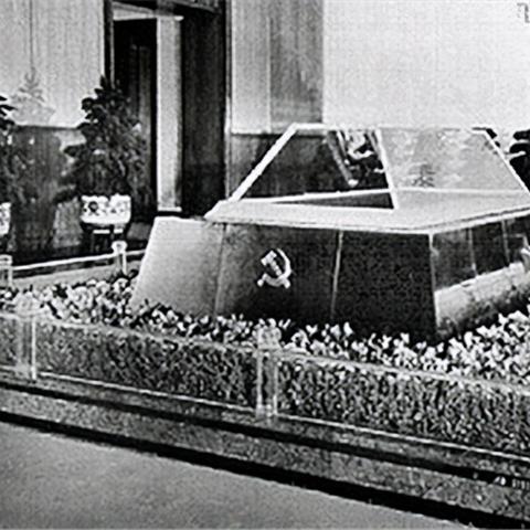 《凹凸世界》解密攻略：1-12关通关秘籍大揭秘，轻松解锁隐藏技巧！