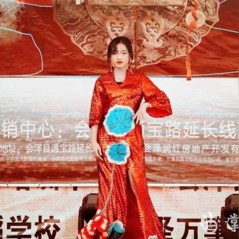 华夏人生服饰攻略：揭秘必备装备的强大作用与玩法技巧