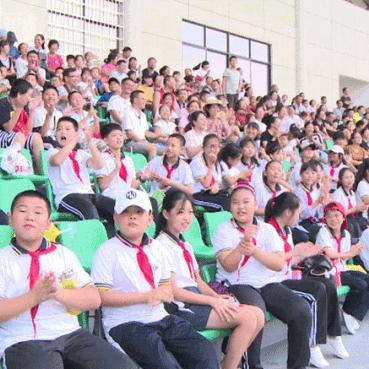 巅峰极速赛车改装秘籍：打造个性化赛车攻略全解析