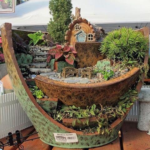 最新DIY游戏盘点：揭秘热门自制游戏推荐，畅玩创意无限！