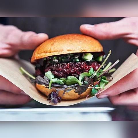 香肠派对实验室位置揭秘：精准坐标助你快速抵达