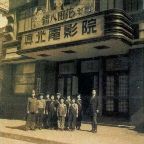 影业梦想家新手攻略：揭秘高效入门技巧