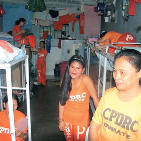 菲律宾海岛生存攻略：揭秘挨饿荒野食物资源分布秘籍