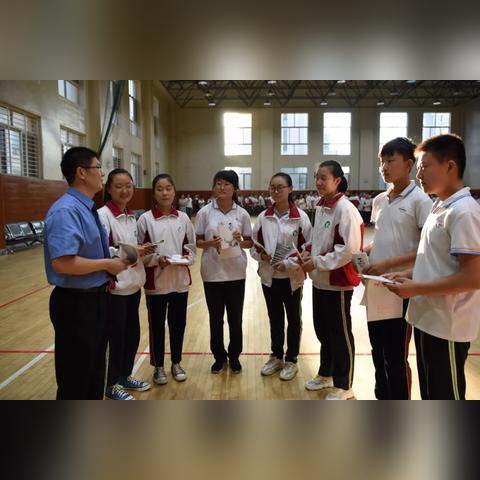 校园热门游戏盘点：揭秘十大经典校园游戏，重温青春回忆