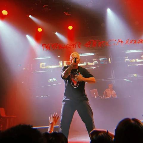 十大热门电竞游戏盘点：揭秘最受欢迎的竞技盛宴