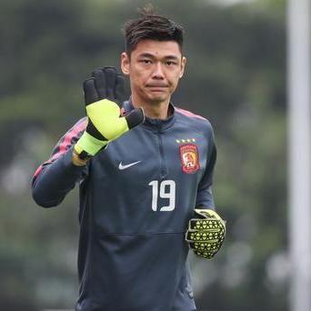 PS5独占升级！《FIFA22》评测：革新技术助力游戏体验飞跃