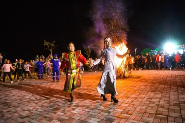 桃源秘境篝火狂欢，深度解析独家玩法攻略