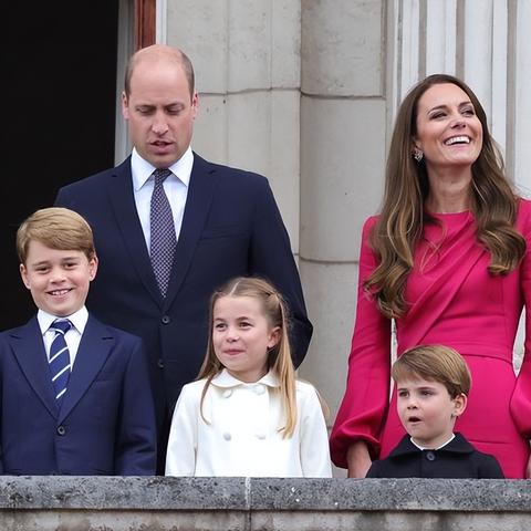 纯白和弦夏洛特攻略:深度解析,掌握无敌技巧 纯白和弦夏洛特攻略:深度解析,掌握无敌技巧