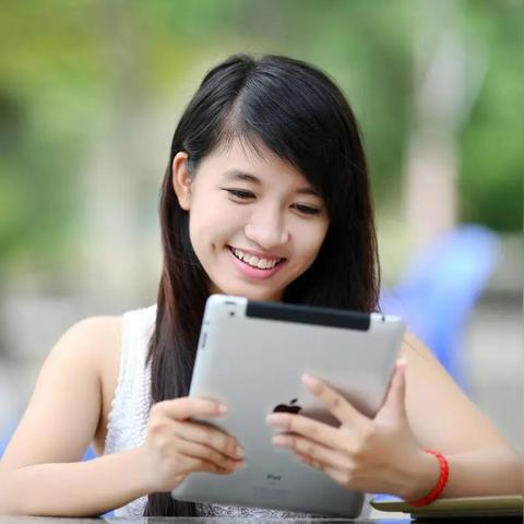 热门游戏排行揭秘：探寻最受玩家追捧的前十款热门游戏