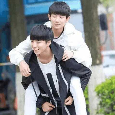 《悬空城》新玩法深度解析:个性策略共舞,体验升级新境界 《悬空城》新玩法深度解析:个性策略共舞,体验升级新境界