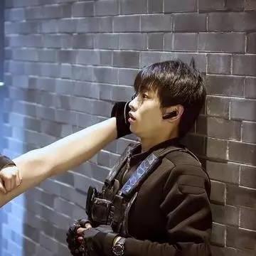 动漫改编游戏《兵器少女》评测：沉浸式体验，动漫迷不容错过的新选择