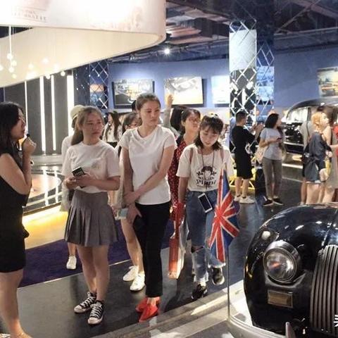 热门互动电影游戏盘点：揭秘年度最受欢迎的沉浸式体验