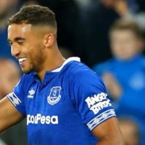 绿茵传奇，埃及法老萨拉赫签约改写，绿茵信仰新篇章！