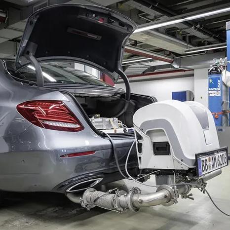 为什么说2025年的「大游戏」正在颠覆你对「好玩」的定义? 为什么说2025年的「大游戏」正在颠覆你对「好玩」的定义?