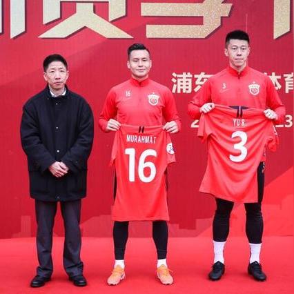 新英雄年代私服2025最新，独家实测5款高爆服，哪款值得通宵肝？