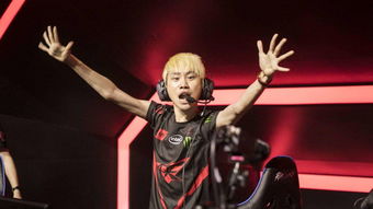 LPL新女主播惊艳登场!前SHY48成员引热议 LPL新女主播惊艳登场!前SHY48成员引热议