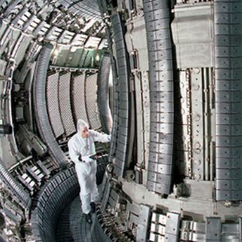 永恒之塔官网2025隐藏福利在哪？老玩家都不知道的3个入口你错过了吗？