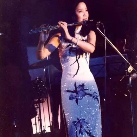 传奇世界官网2025独家入口曝光！老玩家找回角色+领绝版装备全攻略