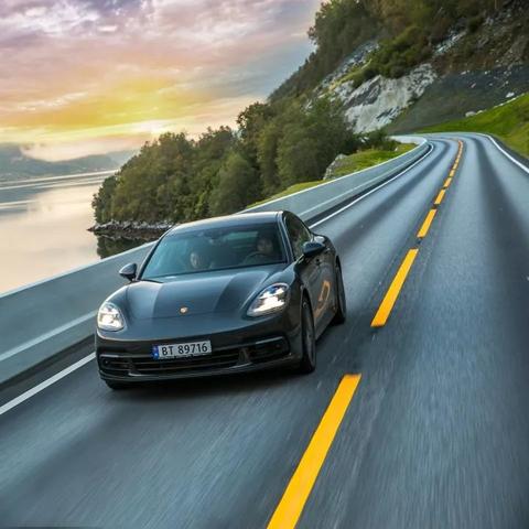 2025传奇下载器哪家强？老玩家亲测3款无插件高爆版下载器推荐！