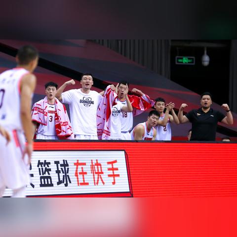 8周年纪念戒指真的值吗？隐藏属性+限时获取攻略，老玩家都在抢！